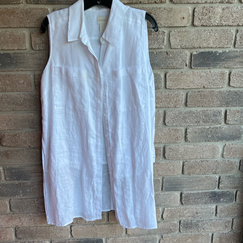 Chicos sleeveless white 100% Linen button down